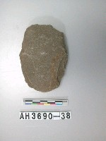 藏品(小型舌刃打製石斧)的圖片